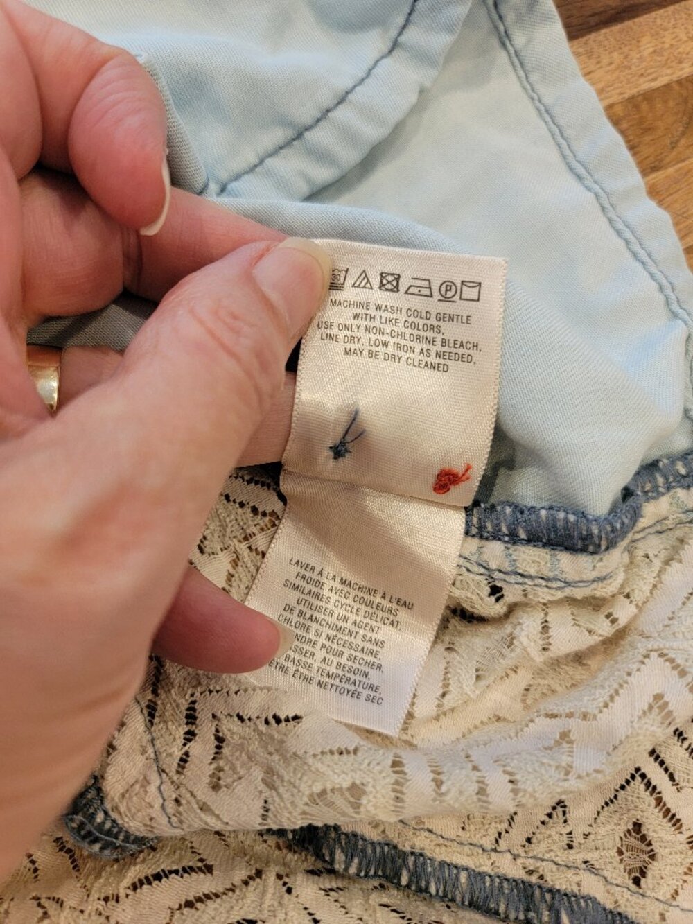 Holding Horses for Anthropologie lace hem tencel denim shirt roll tab - Picture 11 of 12